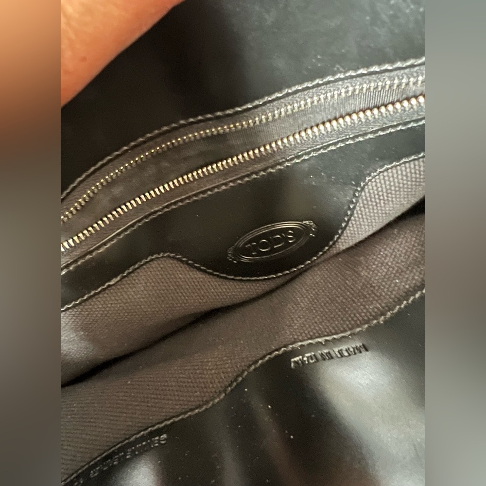Tod’s Ladies Handbag - Picture 13 of 16